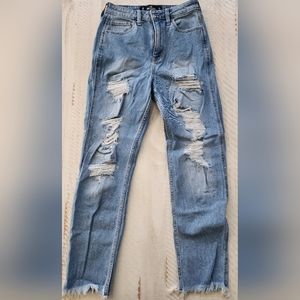 Hollister Ultra High Rise Mom Jean